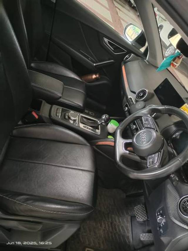 https://images10.gaadi.com/usedgaadi-sellcar/UsedCar/f5fa9538a/72170b4b-3997-40ee-abf5-b4c03cdb1891.jpg?imwidth=6402