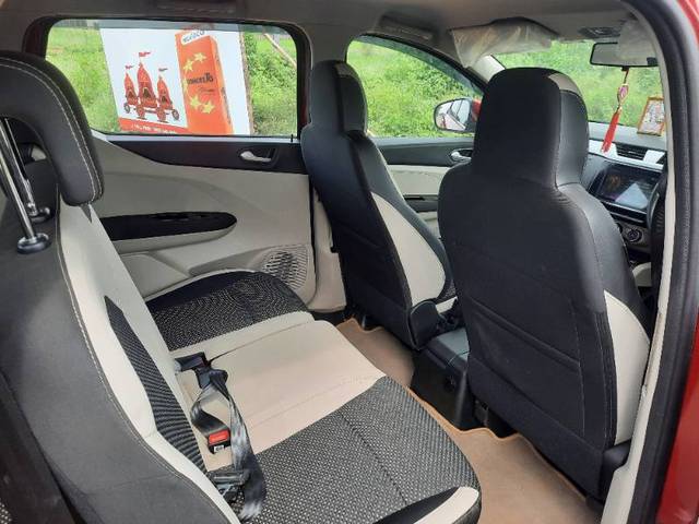 https://images10.gaadi.com/usedgaadi-sellcar/UsedCar/f5fbb187a/bcb7ae4b-d480-442b-a4e7-9c8431a53936.jpg?imwidth=6401
