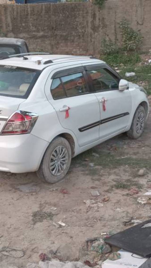 https://images10.gaadi.com/usedgaadi-sellcar/UsedCar/f5fbe83fa/08ddba08-7843-4a5d-90e4-5cd4a53f9f7e.jpg?imwidth=6401