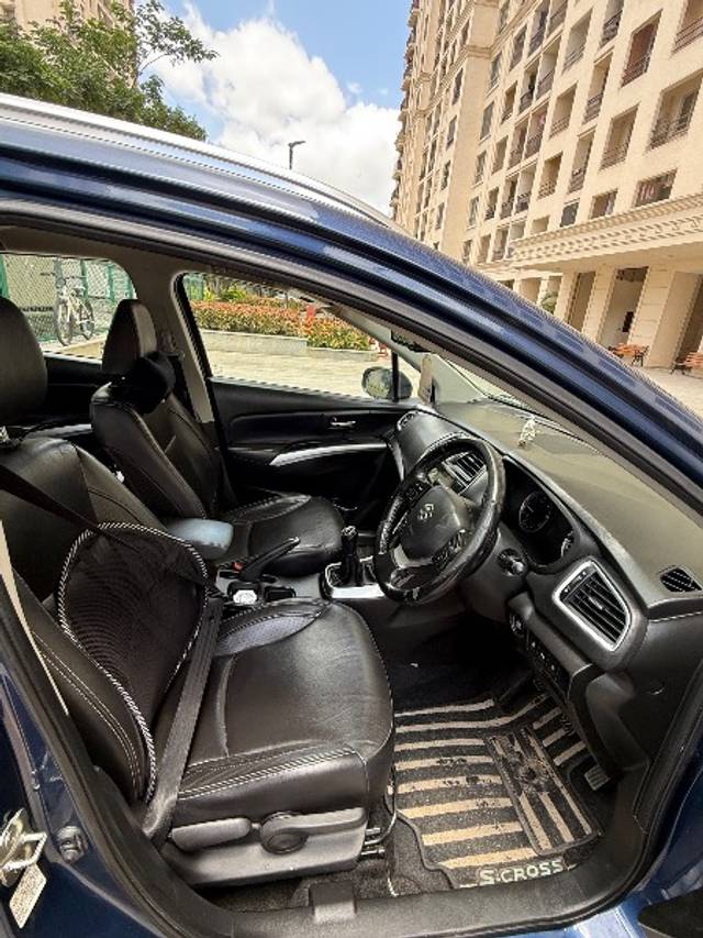 https://images10.gaadi.com/usedgaadi-sellcar/UsedCar/f5fbe92aa/1bed70fb-8b3a-4163-abad-b75053f0867b.jpeg?imwidth=6402