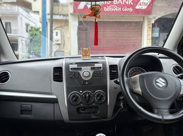 https://images10.gaadi.com/usedgaadi-sellcar/UsedCar/f5fc116ba/0e4f0b50-90bc-4ef6-8210-86ed9b181ad2.jpeg?imwidth=6401
