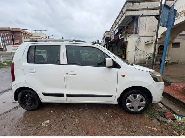 https://images10.gaadi.com/usedgaadi-sellcar/UsedCar/f5fc116ba/7b96c1ba-3c8c-4410-a0ce-00005dc5843b.jpeg?imwidth=6402