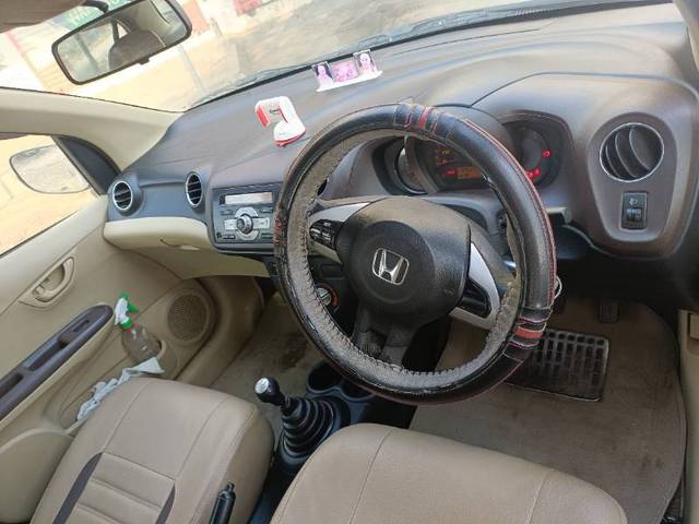 https://images10.gaadi.com/usedgaadi-sellcar/UsedCar/f5fc2cc7a/791f61c1-6dfc-4f18-9356-872c3a9ce331.jpg?imwidth=6402