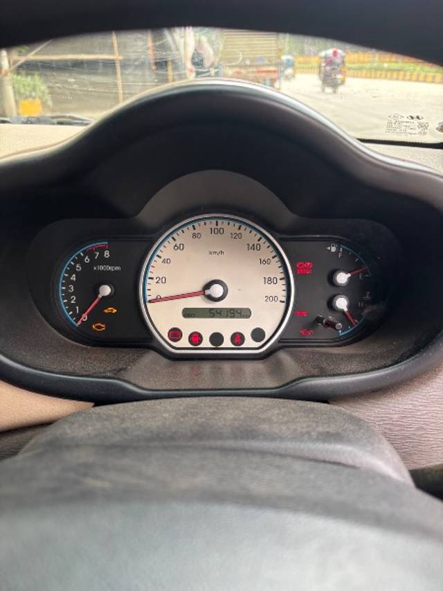 https://images10.gaadi.com/usedgaadi-sellcar/UsedCar/f5fd2f34a/5c482efa-1259-4a65-bc65-5e722df498d9.jpeg?imwidth=6401