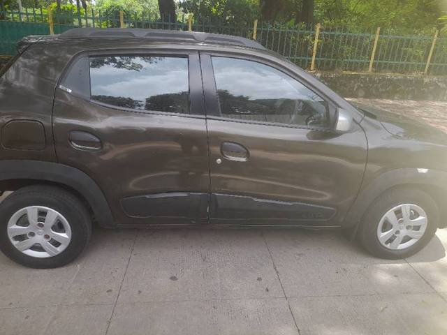 https://images10.gaadi.com/usedgaadi-sellcar/UsedCar/f5fe5372a/0a3d0010-582c-4662-99d0-ed736d6bfe10.jpg?imwidth=6400