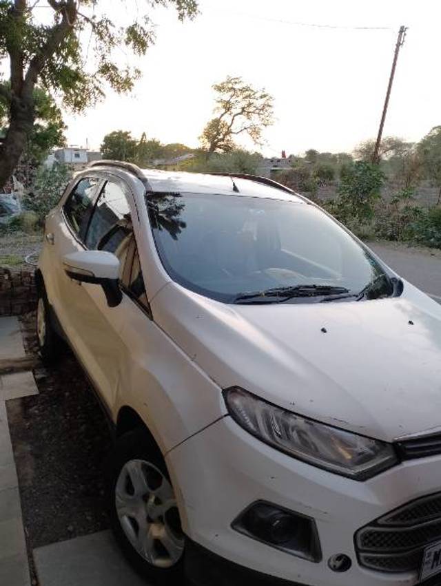 https://images10.gaadi.com/usedgaadi-sellcar/UsedCar/f5fea8f2a/2facc4c3-d973-4984-85f1-c5aae9b12983.jpg?imwidth=6401