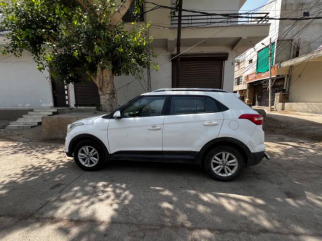https://images10.gaadi.com/usedgaadi-sellcar/UsedCar/f5feb24da/9b38b3a7-54cd-4fa7-a6e7-7fd6571d9fe4.jpeg?imwidth=6400
