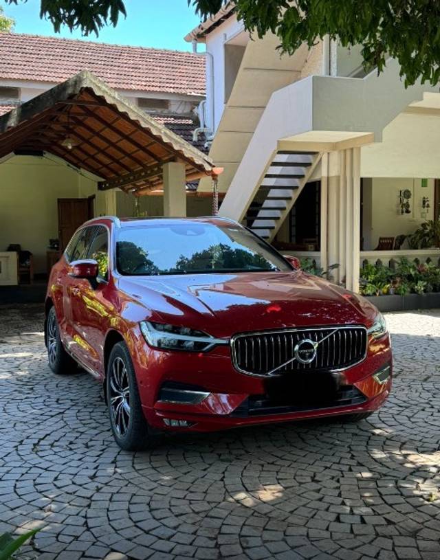 https://images10.gaadi.com/usedgaadi-sellcar/UsedCar/f5fed32aa/99c34ee9-d12b-422b-93ff-02e480c88305.jpeg?imwidth=6400