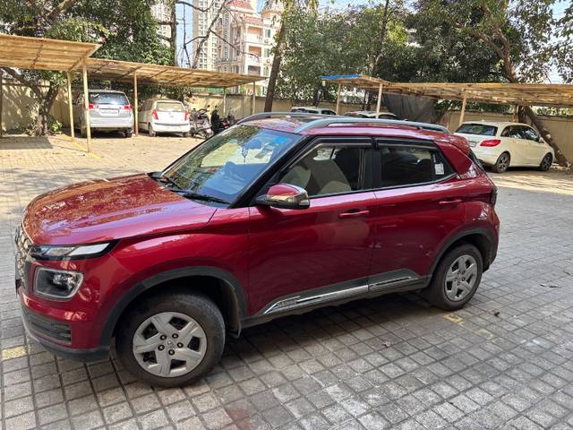https://images10.gaadi.com/usedgaadi-sellcar/UsedCar/f5ff0494a/101aa417-d9c8-422a-adab-24cdbc45665b.jpeg?imwidth=6400
