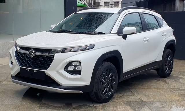 https://images10.gaadi.com/usedgaadi-sellcar/UsedCar/f5ff0f98a/5f28d652-a213-4182-a200-452ab3ed6555.png?imwidth=6400