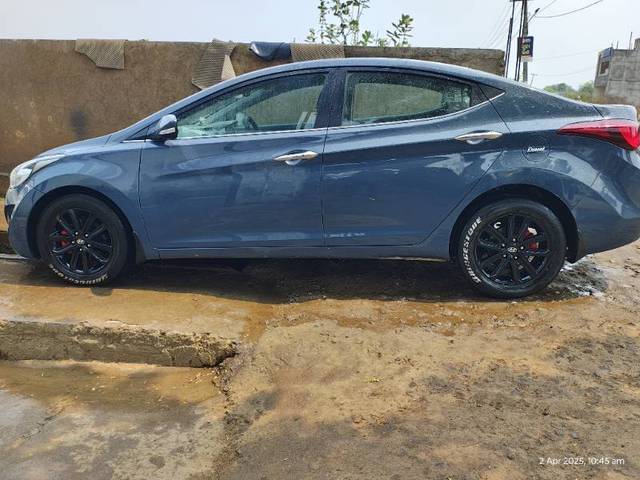 https://images10.gaadi.com/usedgaadi-sellcar/UsedCar/f5ff2ca8a/485b95f2-c876-4768-8981-5125fcadd3b9.jpg?imwidth=6402