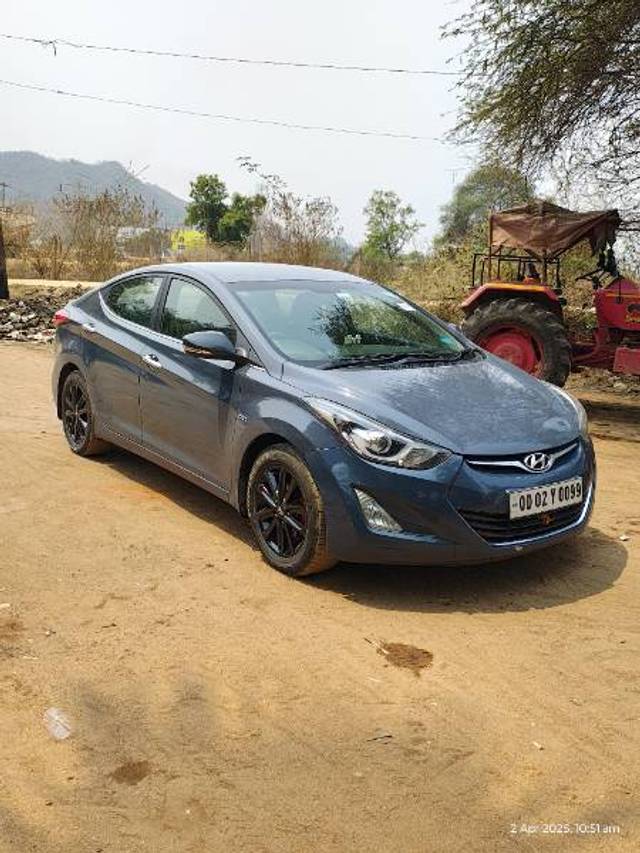 https://images10.gaadi.com/usedgaadi-sellcar/UsedCar/f5ff2ca8a/6e6c8746-c13a-4731-8029-767f00cd84b0.jpg?imwidth=6400