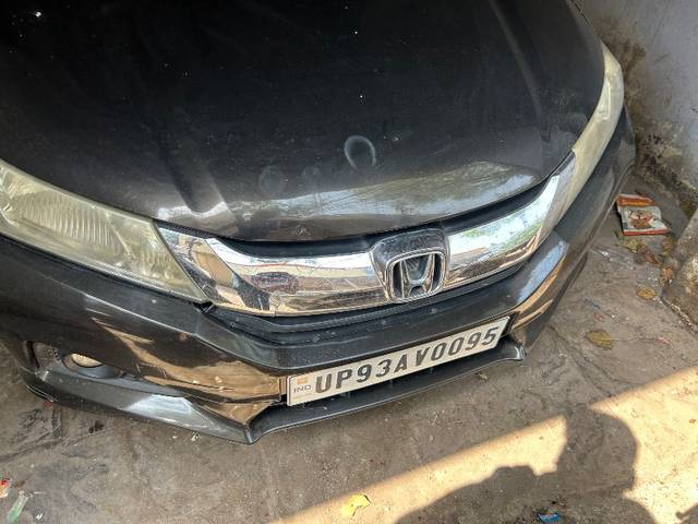 https://images10.gaadi.com/usedgaadi-sellcar/UsedCar/f5fff7b4a/80919795-f64a-4842-9116-4bc6ea440ea6.jpeg?imwidth=6401