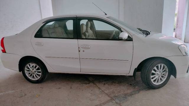 https://images10.gaadi.com/usedgaadi-sellcar/UsedCar/f60e6820-2e29-4f57-a343-81872518d45a/79cbb322-63ff-4703-b412-9d430774748a.jpg?imwidth=6400