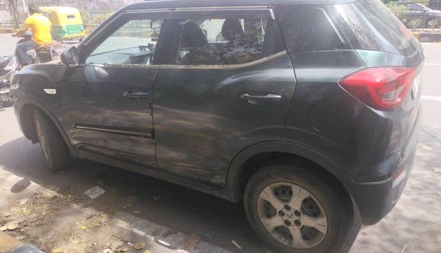 Second-hand 2023 Mahindra XUV300 W6 for sale in Ghaziabad