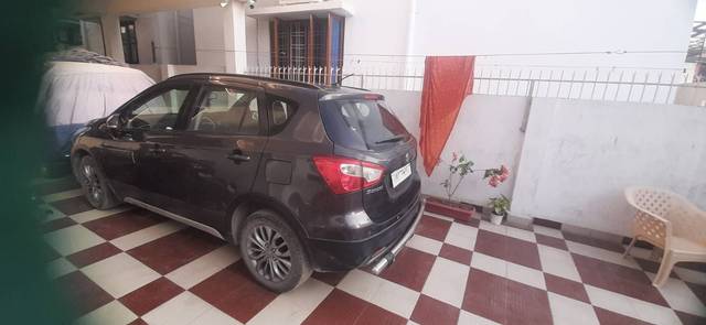 https://images10.gaadi.com/usedgaadi-sellcar/UsedCar/f61c0026-52fd-42bd-ae9c-65dedc7558d6/bc258aa6-885f-49dc-8dc4-01740493b8b1.jpg?imwidth=6402