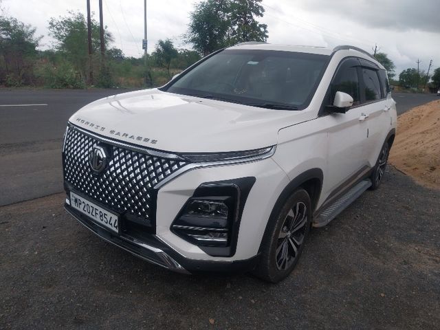 MG Hector Sharp Pro 2023-2025 Second-hand 2023 MG Hector Sharp Pro 2023-2025 for sale in Damoh