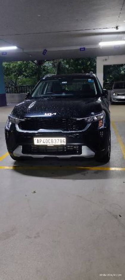 4 Used Kia Sonet
