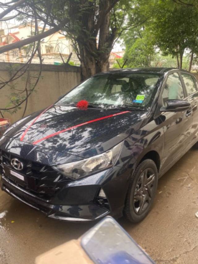 https://images10.gaadi.com/usedgaadi-sellcar/UsedCar/f63088bd-3d4f-4d1f-aa97-330934de3398/2747e2a5-2c87-4e4c-9ba7-df835e73c3b1.jpeg?imwidth=6400