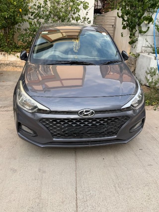 Second-hand 2018 Hyundai i20 Petrol Spotz for sale in Ranga reddy