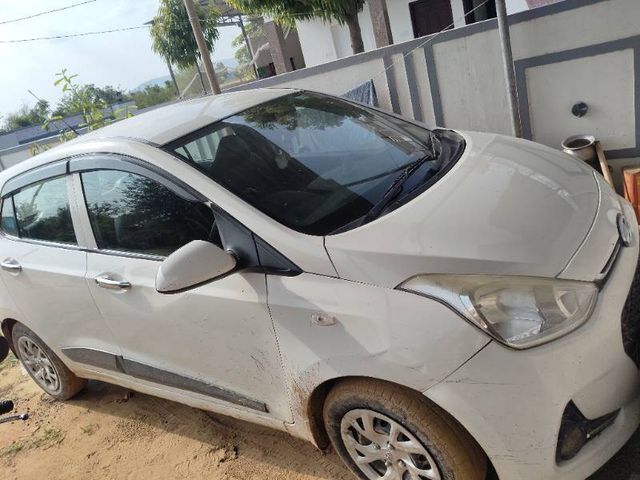 Hyundai Grand i10 1.2 CRDi Magna Second-hand 2019 Hyundai Grand i10 1.2 CRDi Magna for sale in Sikar