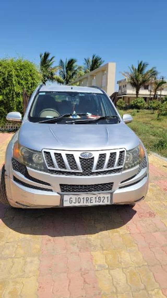 Mahindra XUV500 W8 FWD Second-hand 2013 Mahindra XUV500 W8 FWD for sale in Gandhidham