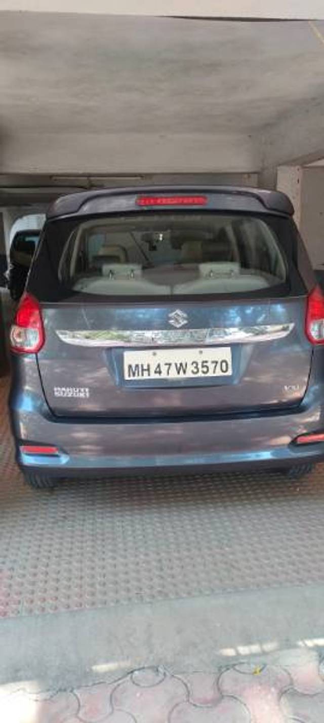 https://images10.gaadi.com/usedgaadi-sellcar/UsedCar/f6a61c36-c1ef-41f1-b6ce-2b4a198b15a6/a0ec85a6-eded-4d53-b73f-da6918d5b602.jpeg?imwidth=6401