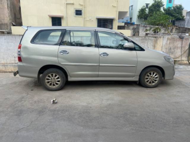 https://images10.gaadi.com/usedgaadi-sellcar/UsedCar/f6a8e263-e393-4b2a-8ef1-68c6ebad0809/e4939117-d852-4ba5-8ab0-42fedf52a370.jpeg?imwidth=6401