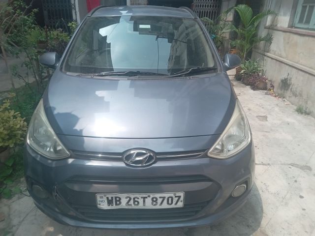 Hyundai Grand i10 Sportz Second-hand 2016 Hyundai Grand i10 Sportz for sale in Madhyamgram