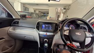 Used Mahindra XUV300 W6 AMT Sunroof NT BSVI