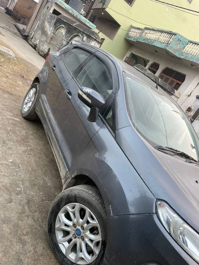 https://images10.gaadi.com/usedgaadi-sellcar/UsedCar/f6de9329-3a3c-4b53-a567-8473c4d66a0a/2cb08f81-d8d0-408d-b181-18dcb4aeb591.jpeg?imwidth=6400