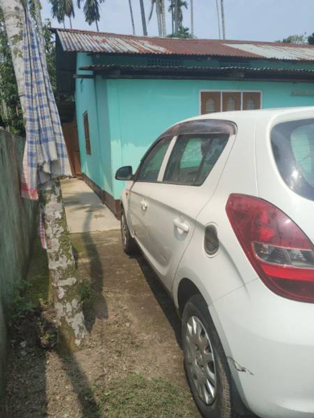 Hyundai i20 1.2 Magna Second-hand 2012 Hyundai i20 1.2 Magna for sale in Kamrup