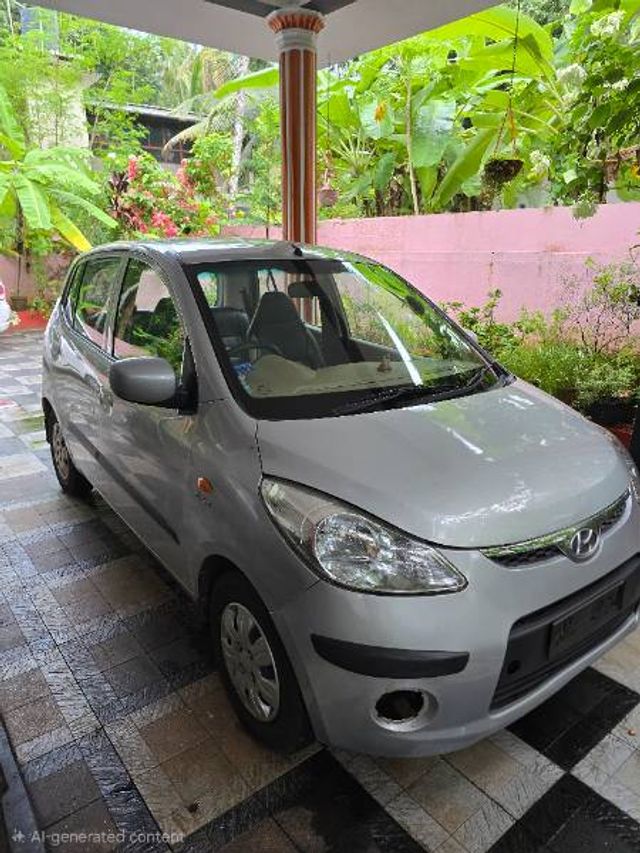 Hyundai i10 Era Second-hand 2010 Hyundai i10 Era for sale in Kannur