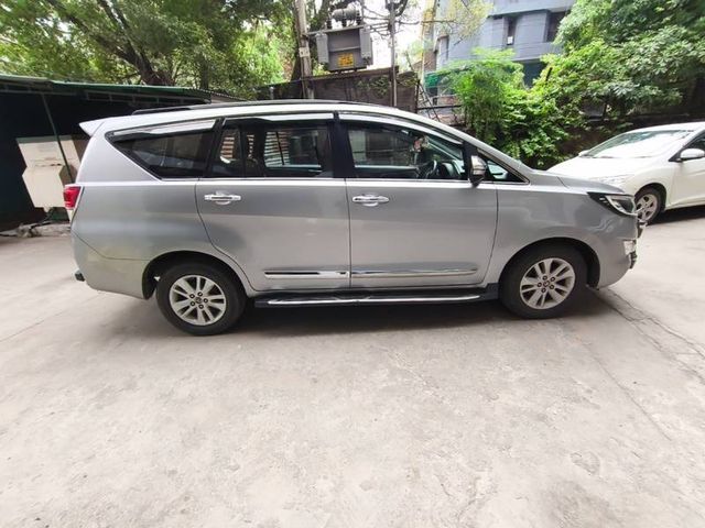 Second-hand 2017 Toyota Innova Crysta 2.8 GX AT BSIV for sale in New Delhi