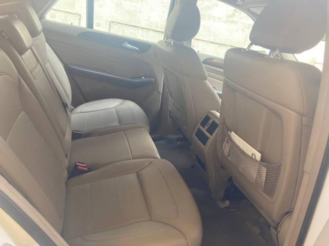 https://images10.gaadi.com/usedgaadi-sellcar/UsedCar/f6f3dffd-5eab-4b1f-8134-863271ce3c2b/3ca31055-54f4-40a3-b5e6-d5717ee0c7bf.jpg?imwidth=6401