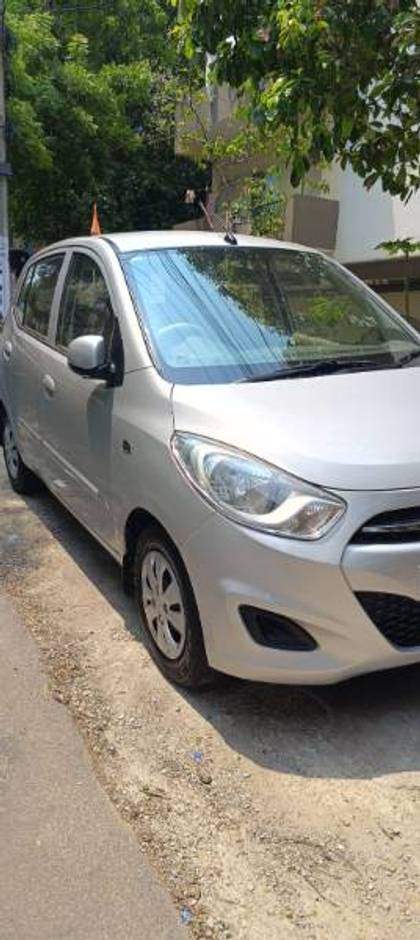 Hyundai i10 Sportz AT