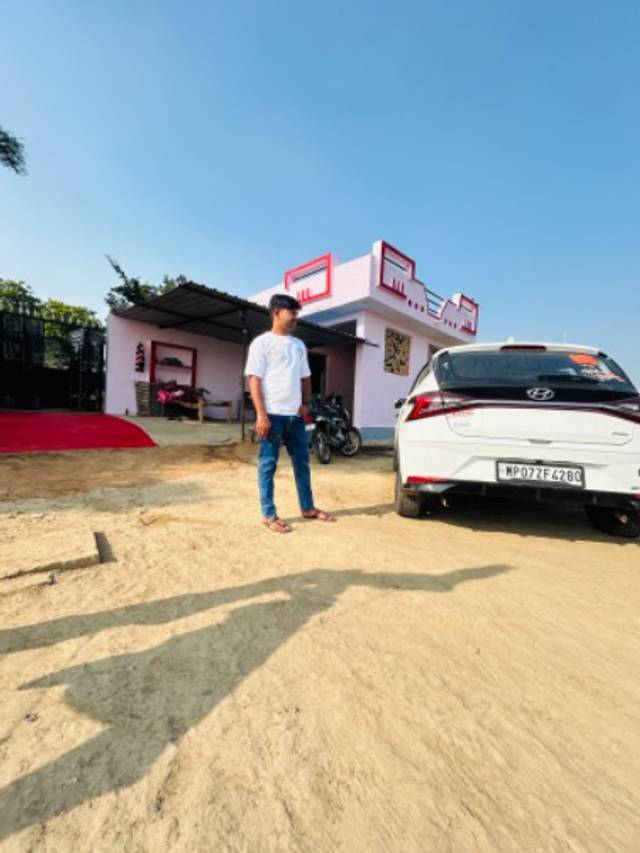 https://images10.gaadi.com/usedgaadi-sellcar/UsedCar/f7254384-fa2c-45e3-9339-596eaf1ee498/8cd08482-eb23-4c0a-85ec-f5e35f050725.jpeg?imwidth=6402