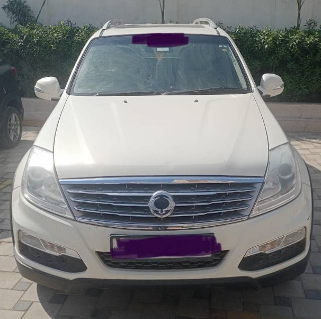 https://images10.gaadi.com/usedgaadi-sellcar/UsedCar/f72a16d6-80dd-478b-a4bd-cf3486303480/ab7ab7e3-bc44-4386-993e-c96164b9fd0b.jpeg?imwidth=6400