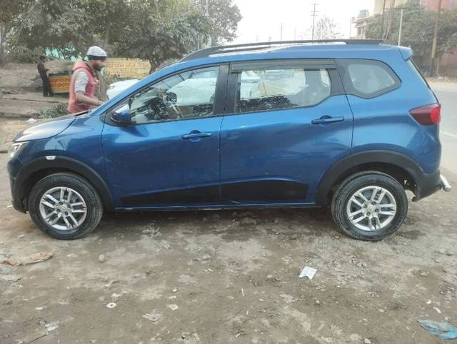 https://images10.gaadi.com/usedgaadi-sellcar/UsedCar/f7620ae3-631b-4e7d-ba68-2b1d999c5fd0/2617c1da-966b-4421-b35c-3be5f29b98fd.jpeg?imwidth=6401