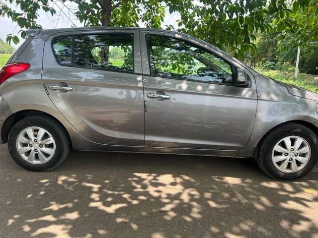 https://images10.gaadi.com/usedgaadi-sellcar/UsedCar/f7da135e-4c88-4868-b678-e2b1fd758a38/681e6088-f60c-408d-83ac-2ea98cad15a9.jpg?imwidth=6401