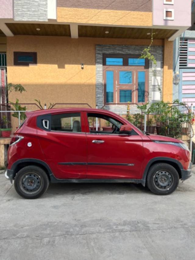 https://images10.gaadi.com/usedgaadi-sellcar/UsedCar/f7fef784-ed58-4592-878b-42fb7d6e37fd/3c7b77f1-026e-4a3a-8b5a-23b3a5961129.jpeg?imwidth=6402