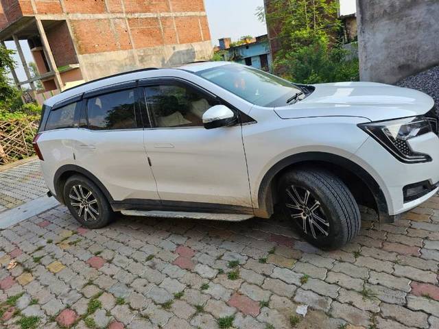 https://images10.gaadi.com/usedgaadi-sellcar/UsedCar/f828728f-141c-4584-82a8-db80fffcc43d/72a45ffe-674f-4718-955d-42e2536139e1.jpg?imwidth=6401