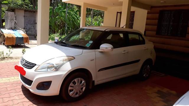 https://images10.gaadi.com/usedgaadi-sellcar/UsedCar/f84f4c14-e286-4f62-8455-79d2323d6830/24a26aa2-e7c1-4031-85f7-cb4cd6f302cc.jpg?imwidth=6402