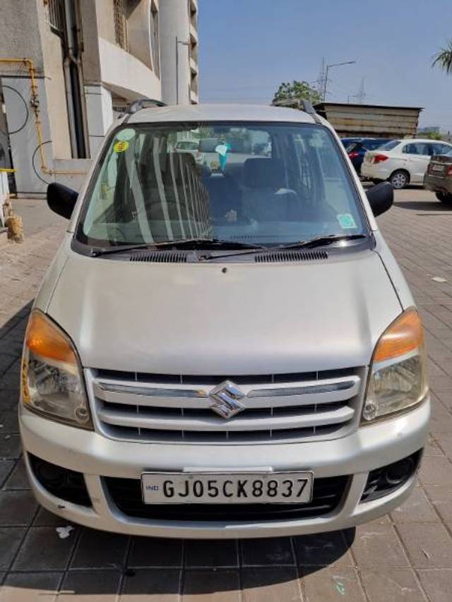 https://images10.gaadi.com/usedgaadi-sellcar/UsedCar/f85678d0-0e40-4afe-9194-21ff0598fe19/fda72b9b-0121-402a-b31f-4a0fc7b1c1b0.jpg?imwidth=6400