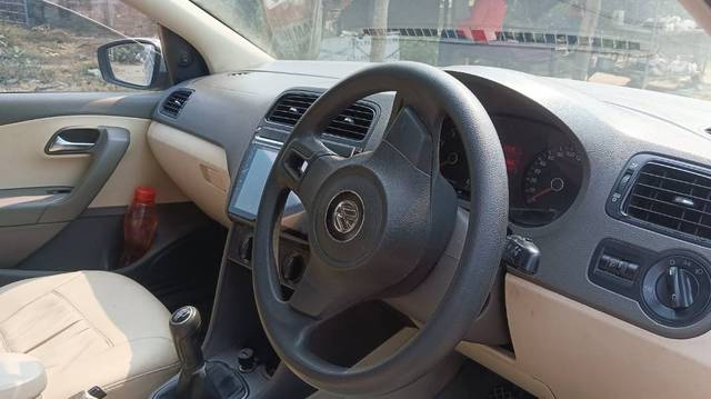 https://images10.gaadi.com/usedgaadi-sellcar/UsedCar/f8596fbd-56d3-4f35-bdc9-59e4f3d44479/5f31ceda-5a0e-4ca8-a81d-67ca6017ad6f.jpg?imwidth=6402