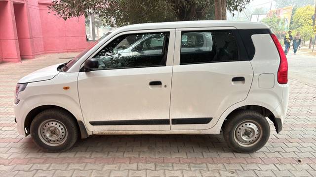 https://images10.gaadi.com/usedgaadi-sellcar/UsedCar/f87c93c0-17e3-4a01-b89b-1e570922198d/ef59a592-3116-4d08-aebf-28fa0feb7e3f.jpeg?imwidth=6401