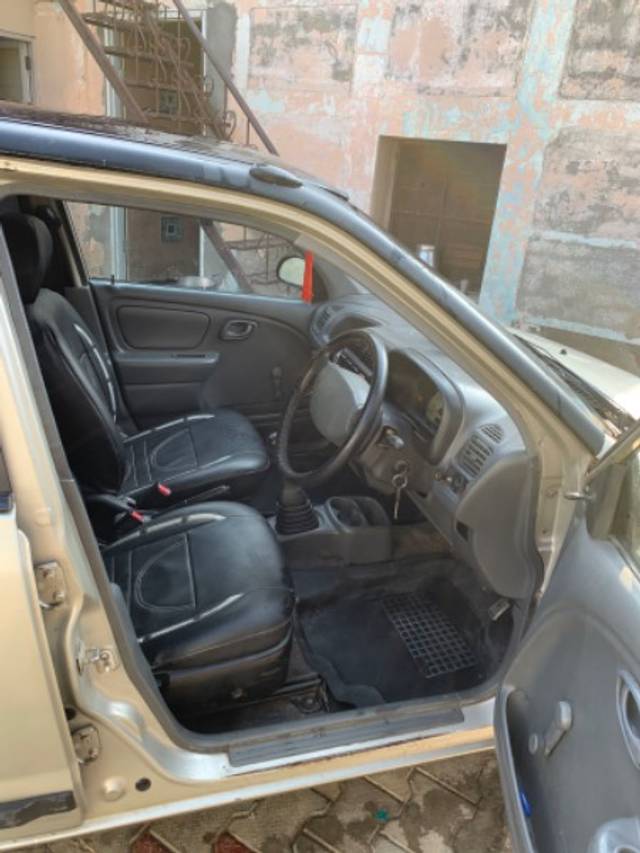 https://images10.gaadi.com/usedgaadi-sellcar/UsedCar/f8aa78b0-3b50-4dde-b149-1715110f0480/627d7c24-3745-432f-9eaf-b615be7be62f.jpg?imwidth=6402