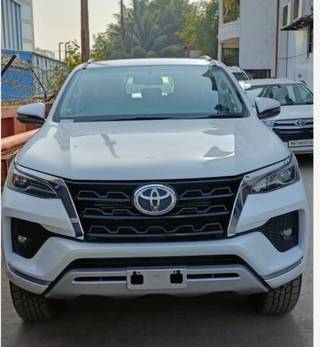 Toyota Fortuner Toyota Fortuner 4X2 Diesel BSVI