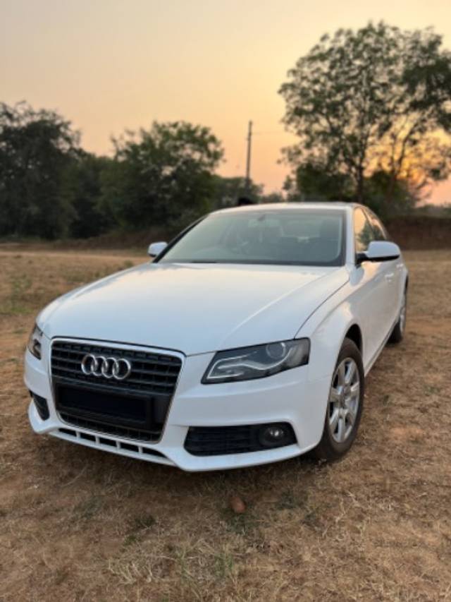 https://images10.gaadi.com/usedgaadi-sellcar/UsedCar/f8c73033-863a-4a32-aac3-dc89f5ab493b/a38c870c-be13-46f9-8a48-47f3e27117e6.jpeg?imwidth=6402