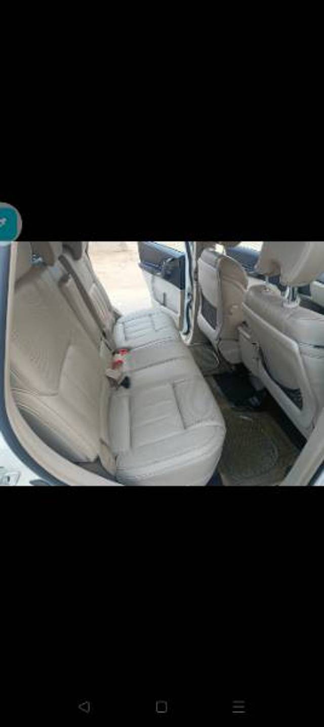 https://images10.gaadi.com/usedgaadi-sellcar/UsedCar/f8d61983-22c2-4263-88f0-89e424fa1634/0b0fb396-a54e-4d11-b890-ec2f5c7489cb.jpg?imwidth=6402